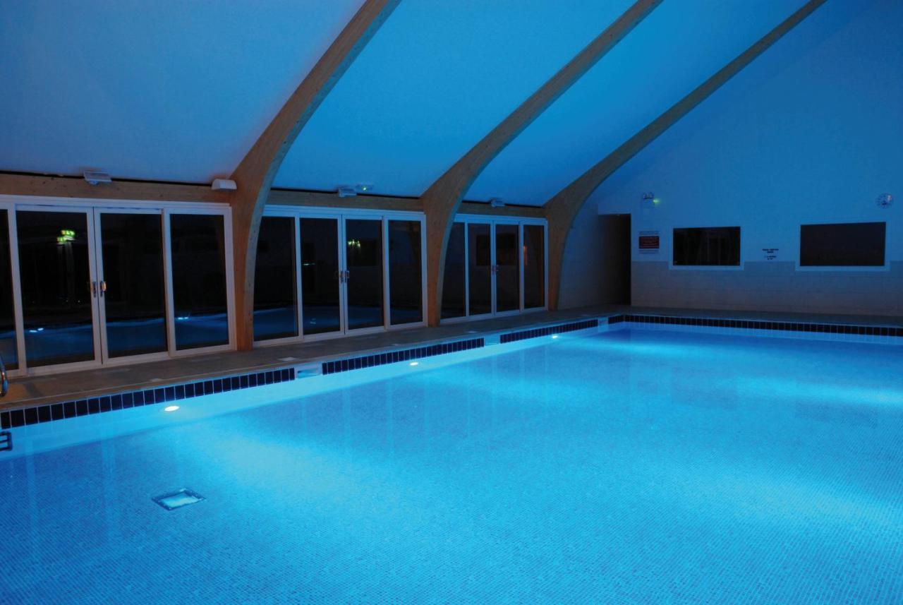 Kingfisher Hot Tub & Log Burner House On Premium Lakeside With Resort Facilities 大圣科勒姆 外观 照片